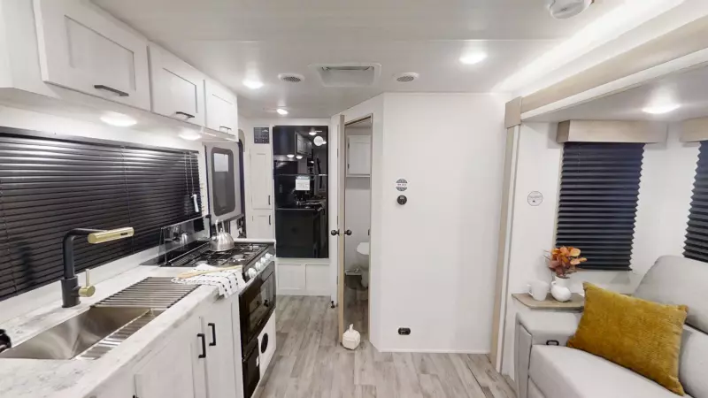 185RB Floorplan Main Room