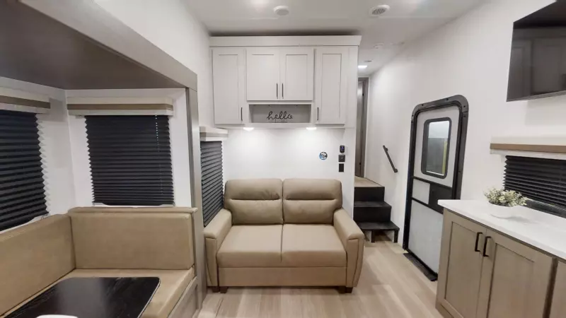 Blackthorn Main Room